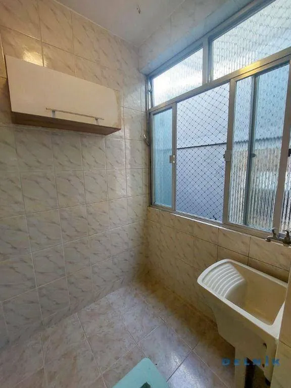 Apartment, 62 m², with wood or laminate floors — photo 2