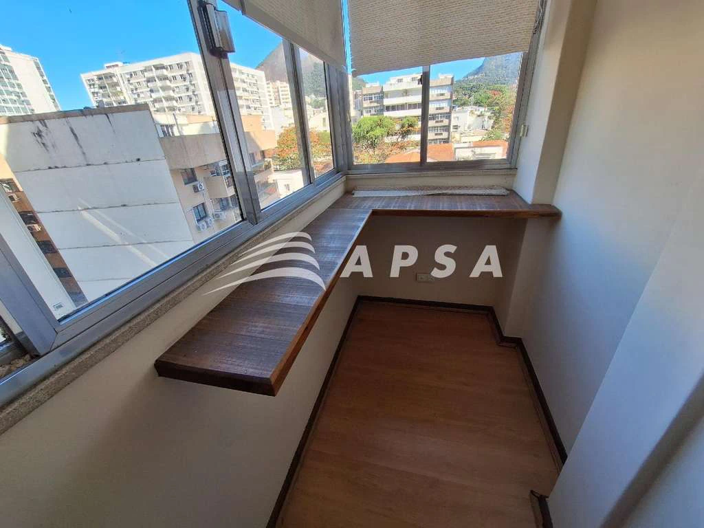 Квартира 61 м² з 2 спальнями та 1 місцем паркування — photo 8