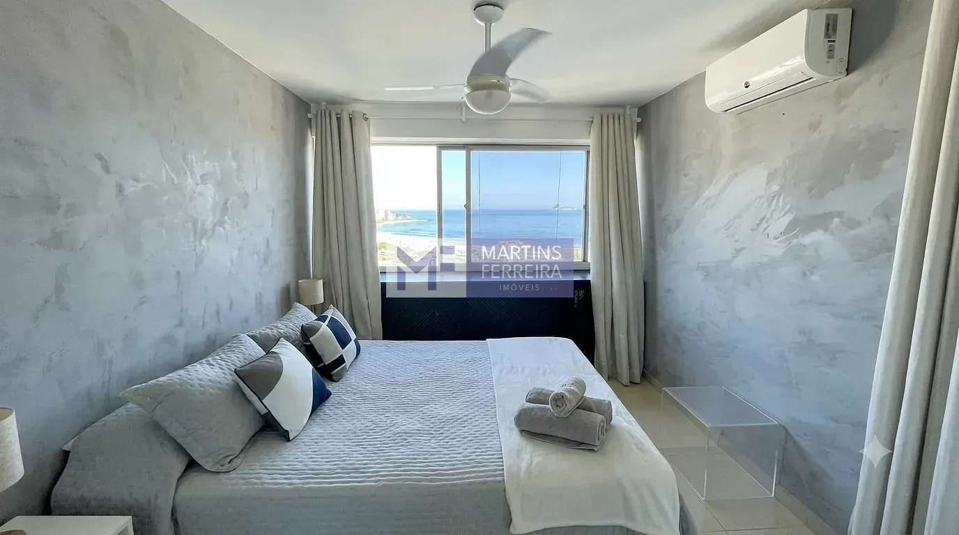 One-bedroom apartment in a building with a sauna