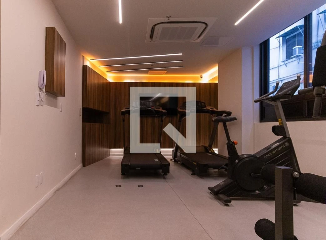 Furnished apartment, 32 m², with floor-to-ceiling windows — photo 13