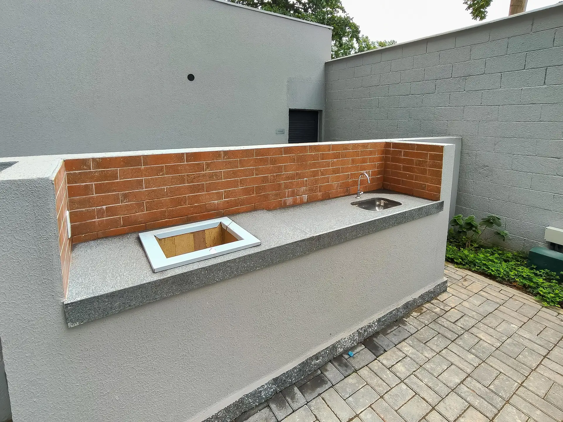 Apartment, 38 m², with a glass-enclosed balcony — photo 20