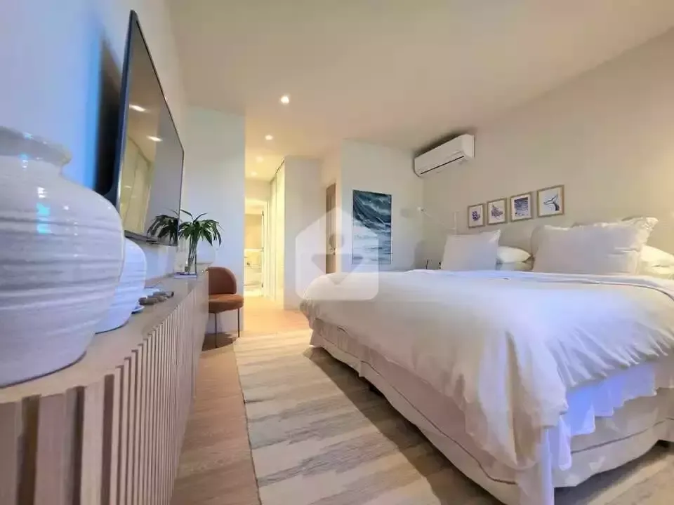 Мебльована квартира 231 м² з 4 спальнями-сюїтами і 4 місцями — photo 6
