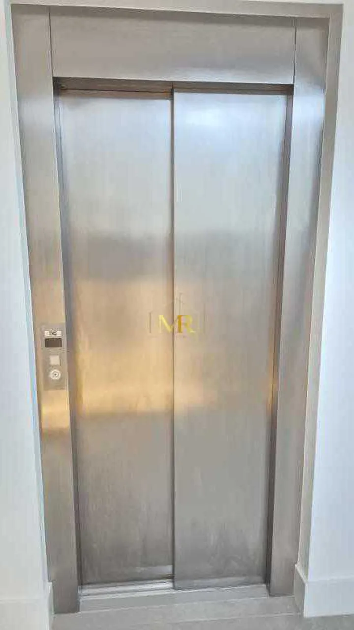 Casa com 5 quartos e cozinha em conceito aberto — photo 7