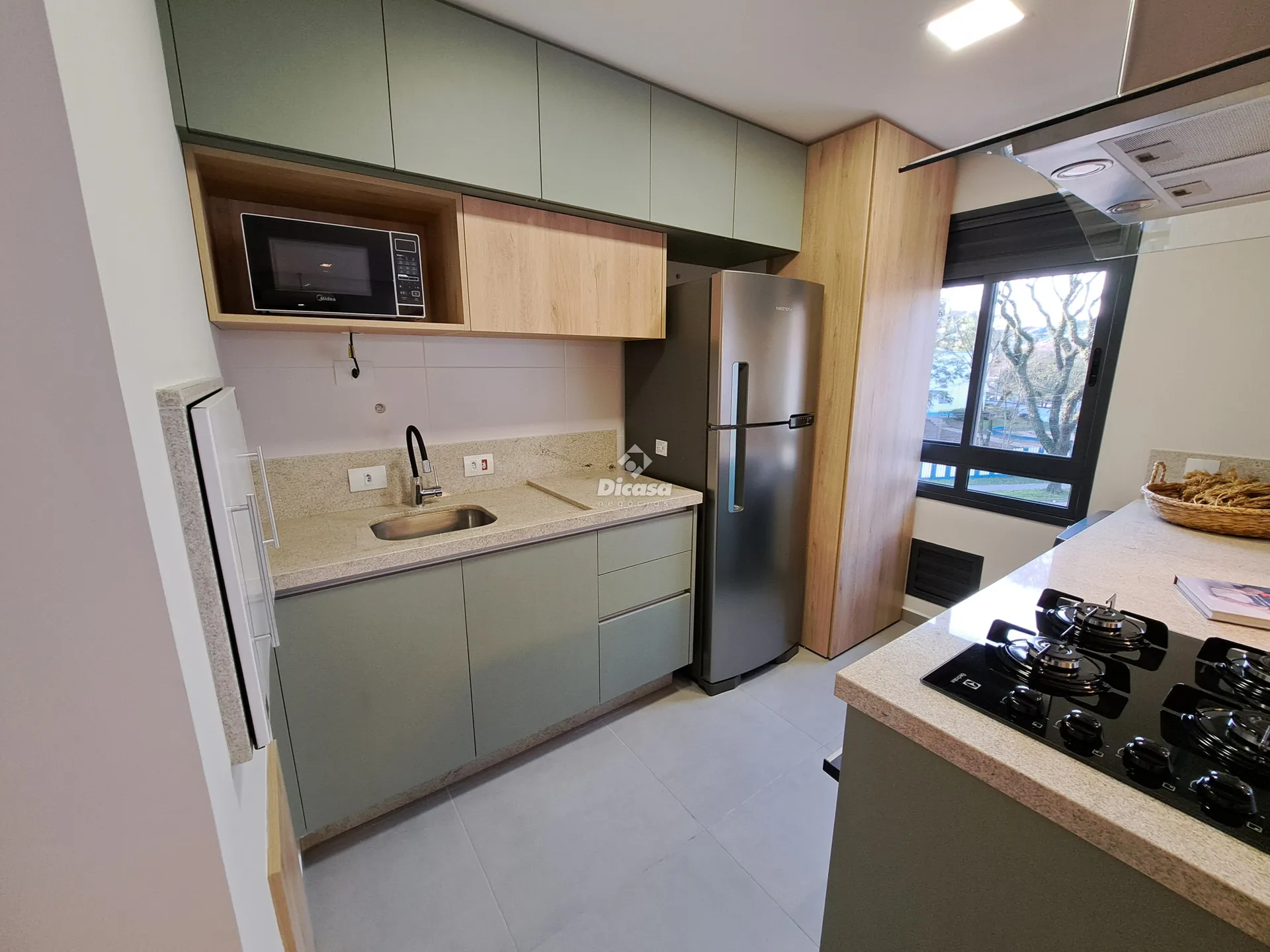 Glass-enclosed balcony in a 2-bedroom apartment, 68 m² — photo 7