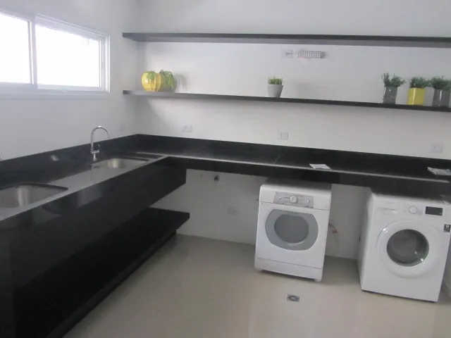 Furnished 38 m² apartment with open-plan kitchen — photo 9