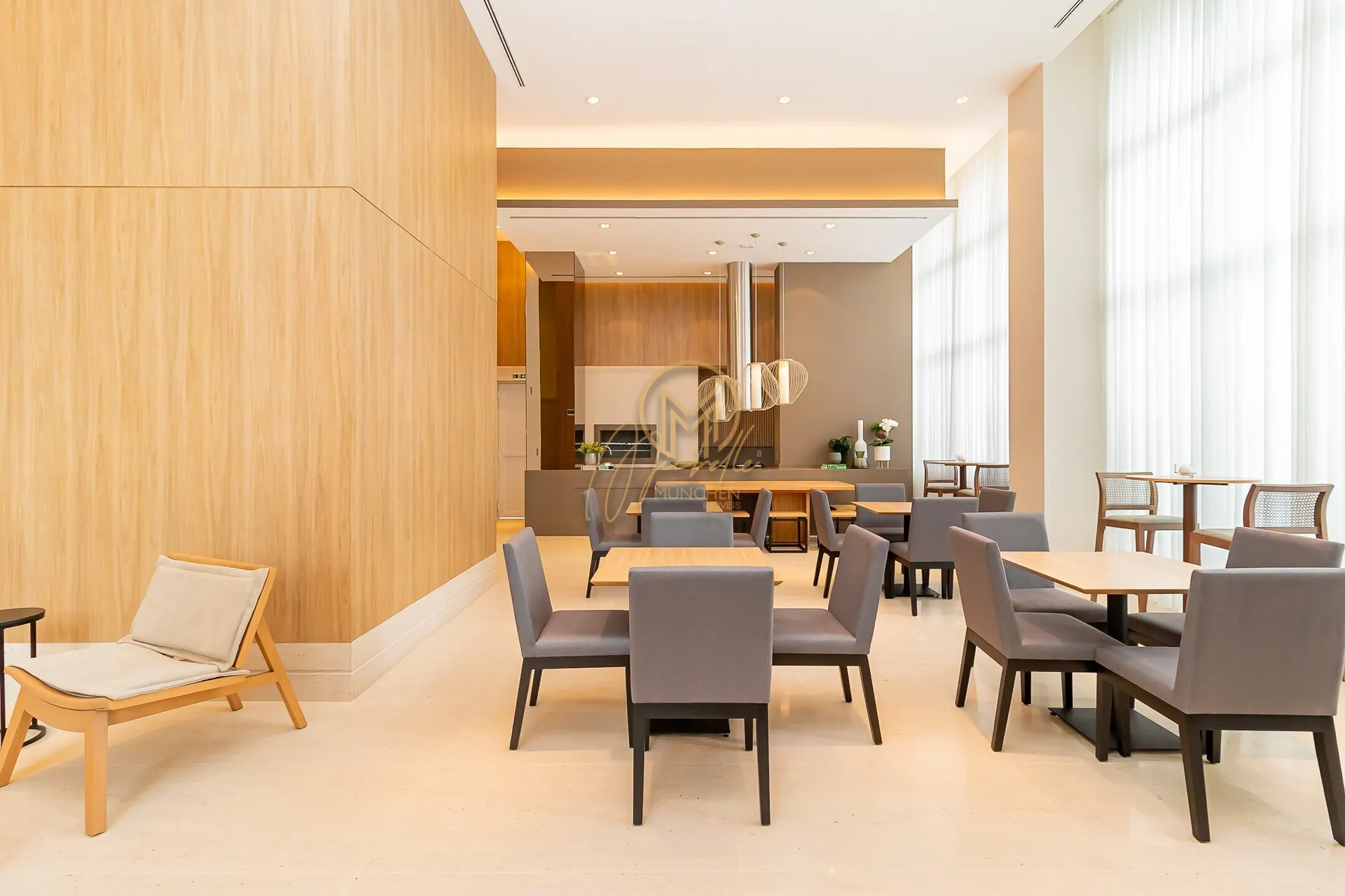 Furnished 462 m² apartment with 4 en-suite rooms — photo 3
