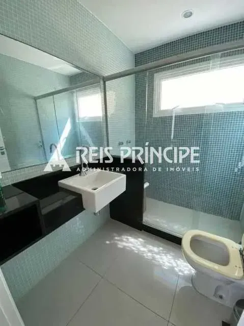 Duplex house with 5 bedrooms and a glass-enclosed balcony — photo 13