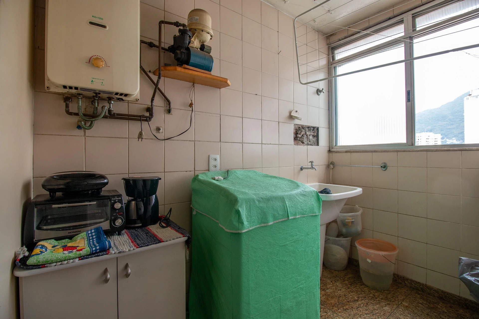 4-bedroom apartment in a building with a sauna — photo 26