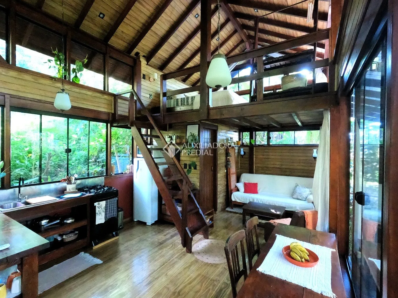 Furnished house with a balcony, 6 bedrooms and 3 baths — photo 30