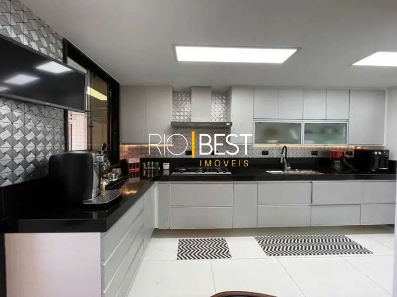 Furnished 4-bedroom apartment with 5 bathrooms — photo 12