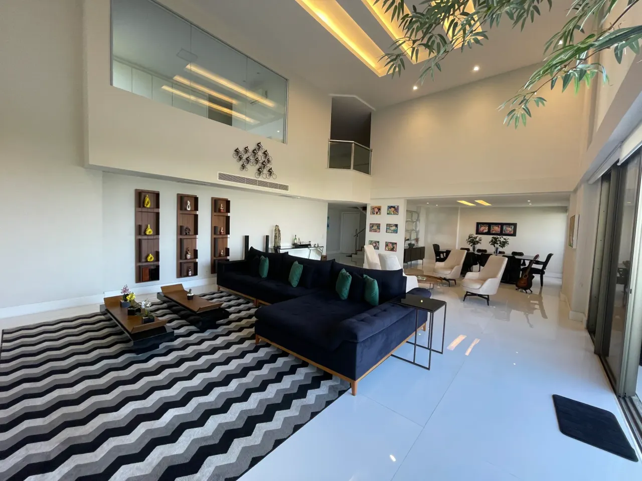 Apartamento de 4 dormitorios con balcón acristalado y 267 m² — photo 13