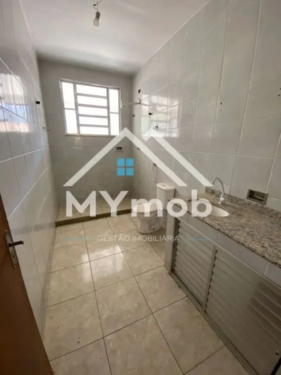 House with 3 bedrooms and separate kitchen, 1 parking spot — photo 4