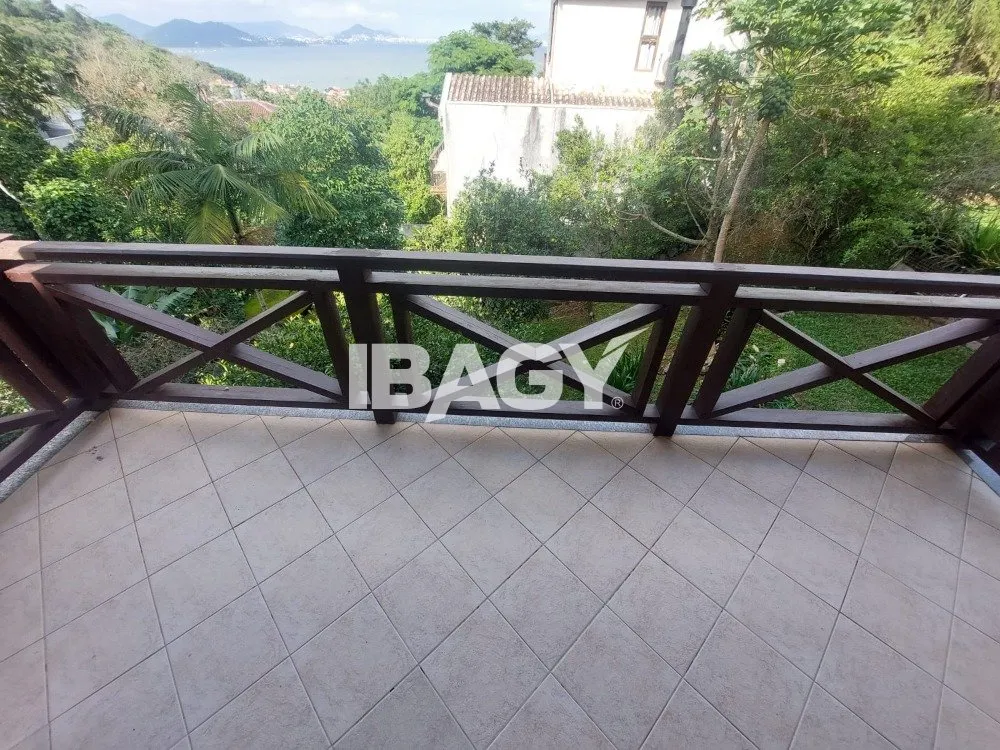 House for rent with 6 bedrooms, 5 suites and 7 bathrooms — photo 22