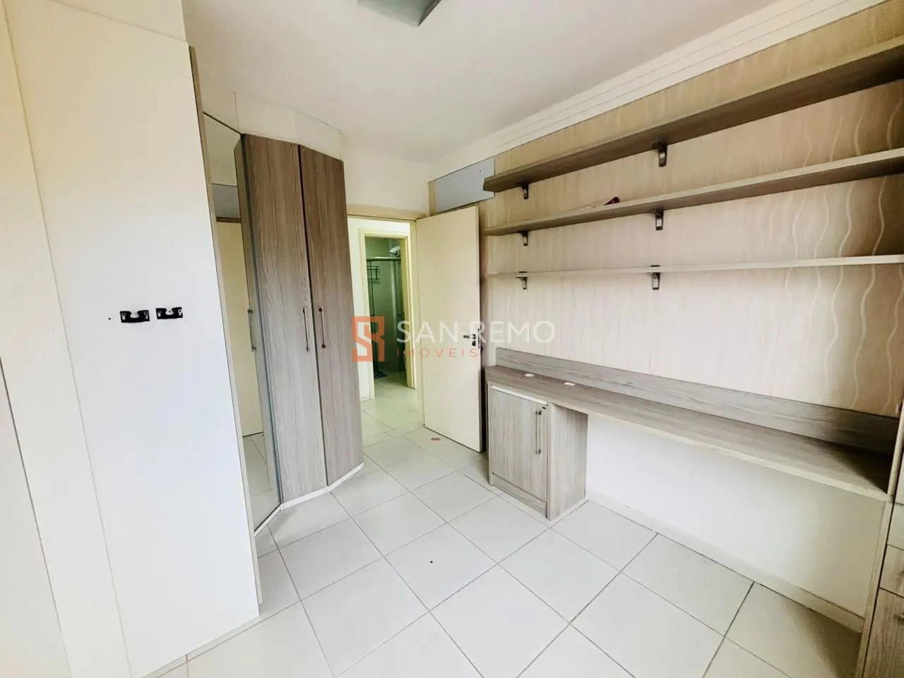 Home office in a 2-bedroom apartment, 71 m² — photo 14