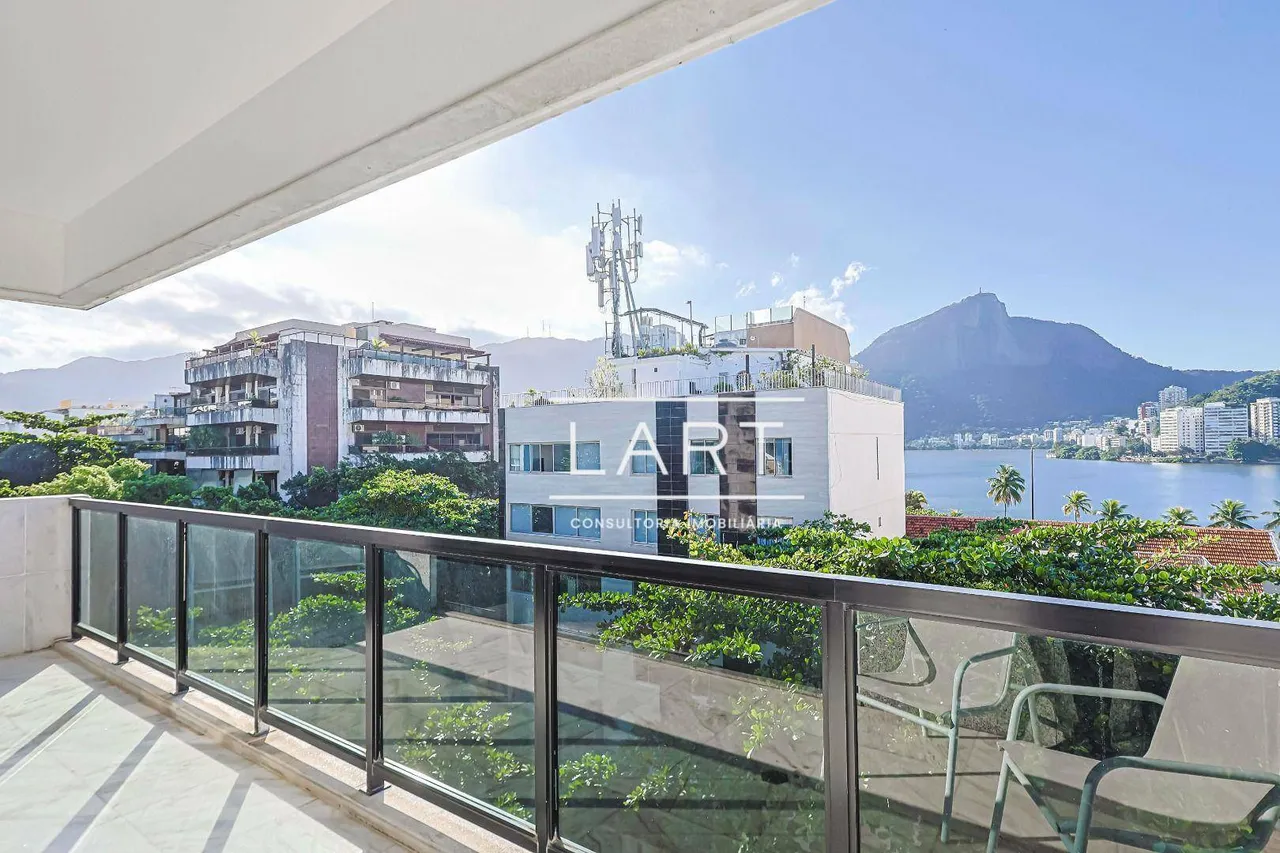 Apartamento com 3 quartos e 3 banheiros, 220 m² — photo 20