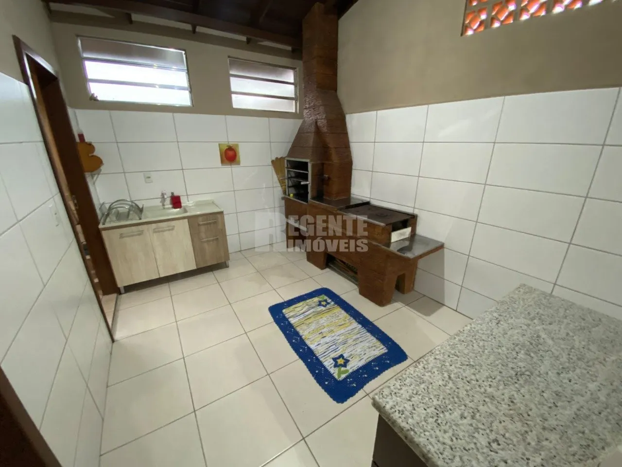 3-bedroom house with a garden — photo 16