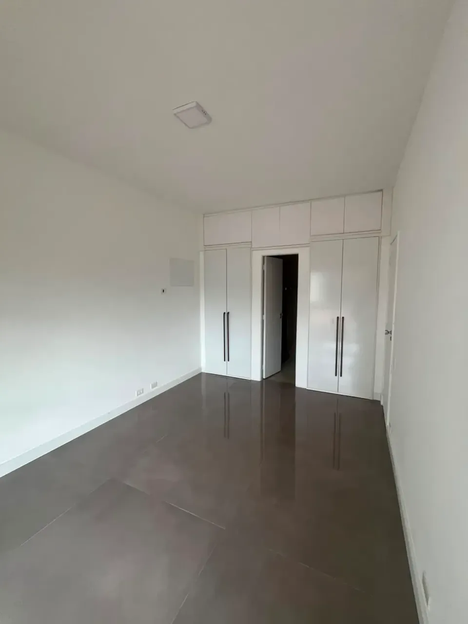 Apartamento de 2 quartos com 3 banheiros e cozinha a gás — photo 2