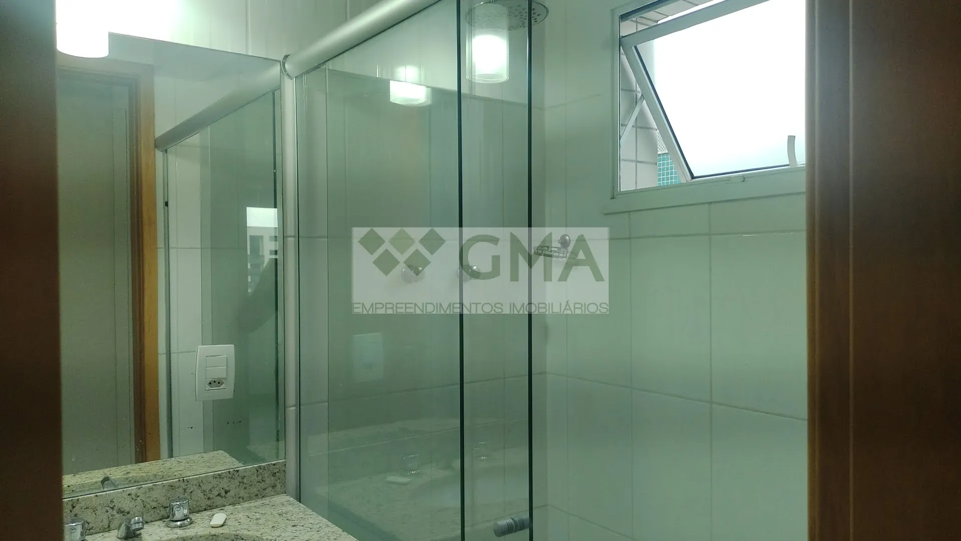 205 m² apartment on the 5th floor with 4 bedrooms — photo 84
