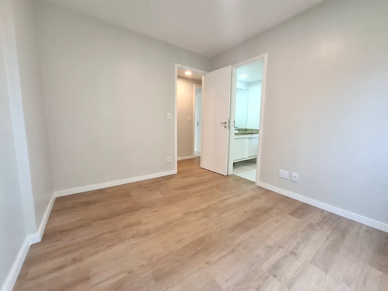 Apartment, 160 m², with floor-to-ceiling windows — photo 12