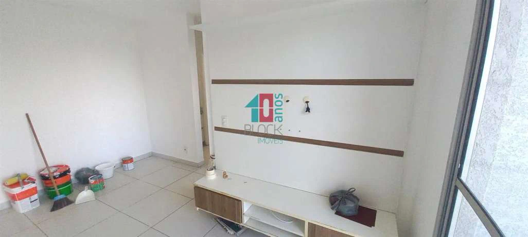 Apartamento de 51 m² com 2 quartos e varanda — photo 2