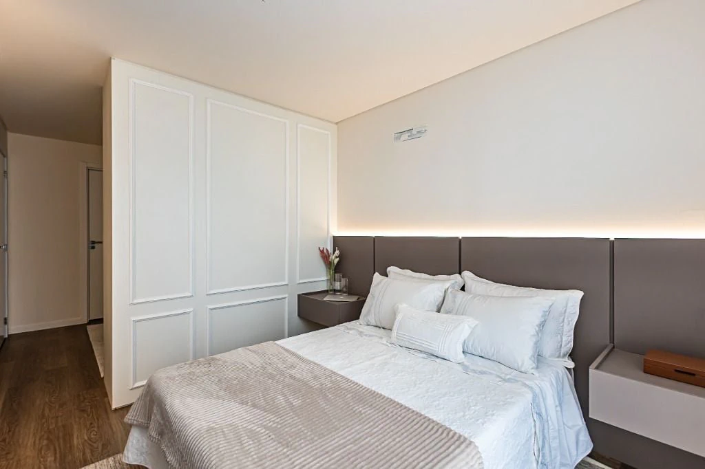 Floor-to-ceiling windows in a 3-bedroom house, 137 m² — photo 11