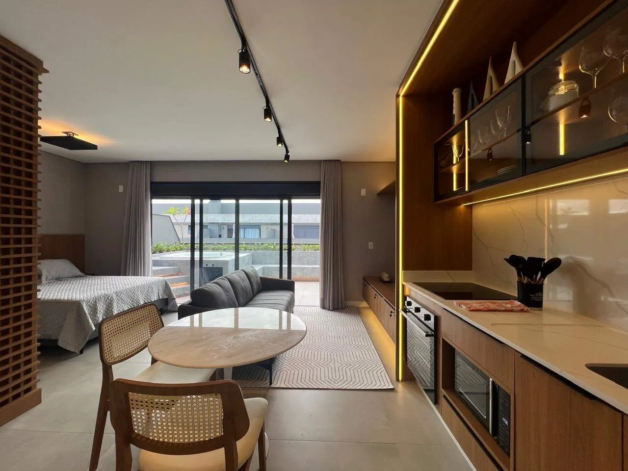 Furnished 61 m² apartment with 1 bedroom and terrace — photo 13