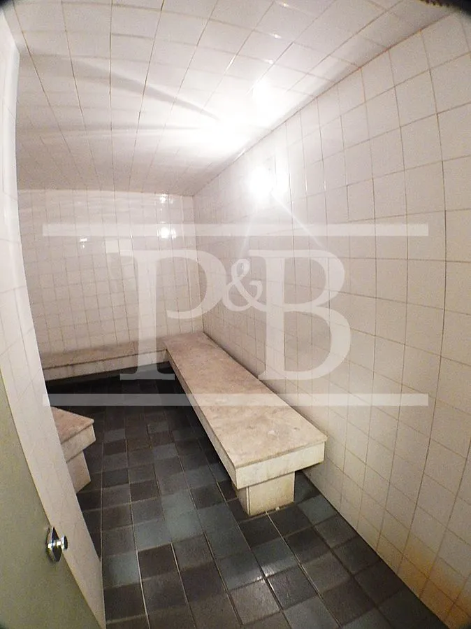 4-bedroom apartment with balcony and 319 m² — photo 41