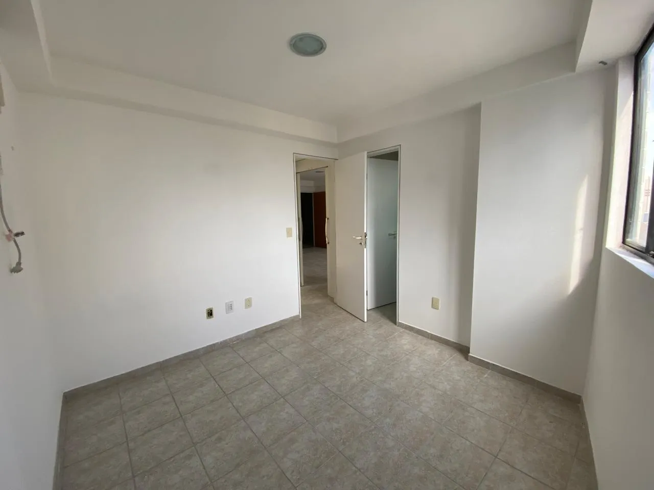 2-bedroom apartment of 54 m² with 1 covered parking — photo 5