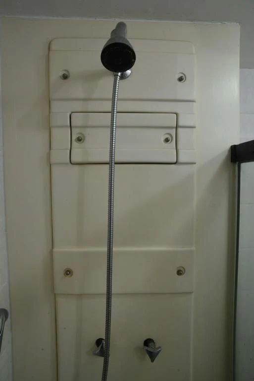 Furnished 2-bedroom apartment with a balcony — photo 22