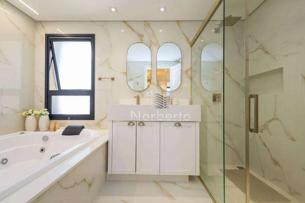 3-bedroom house with a bathtub in Curitiba — photo 18