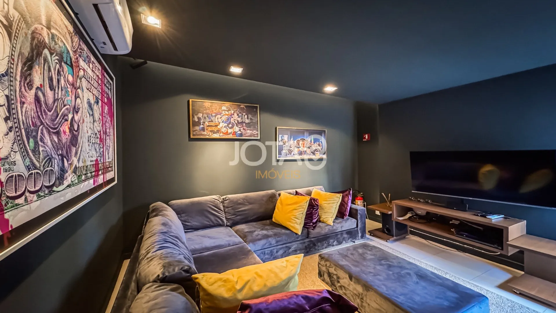 3-bedroom apartment with 185 m² and private BBQ space — photo 49
