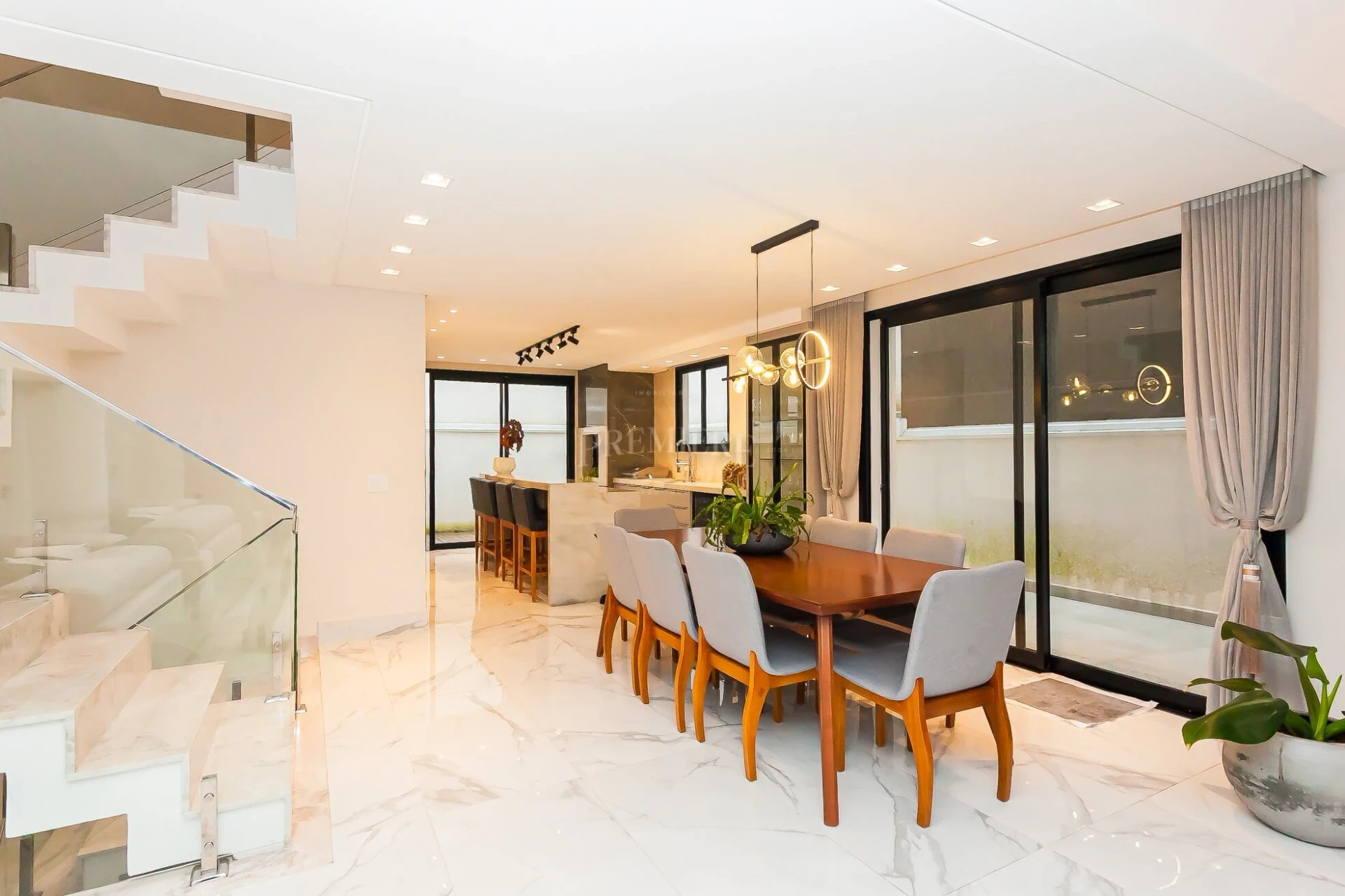 4-bedroom house with a home office in Curitiba — photo 5