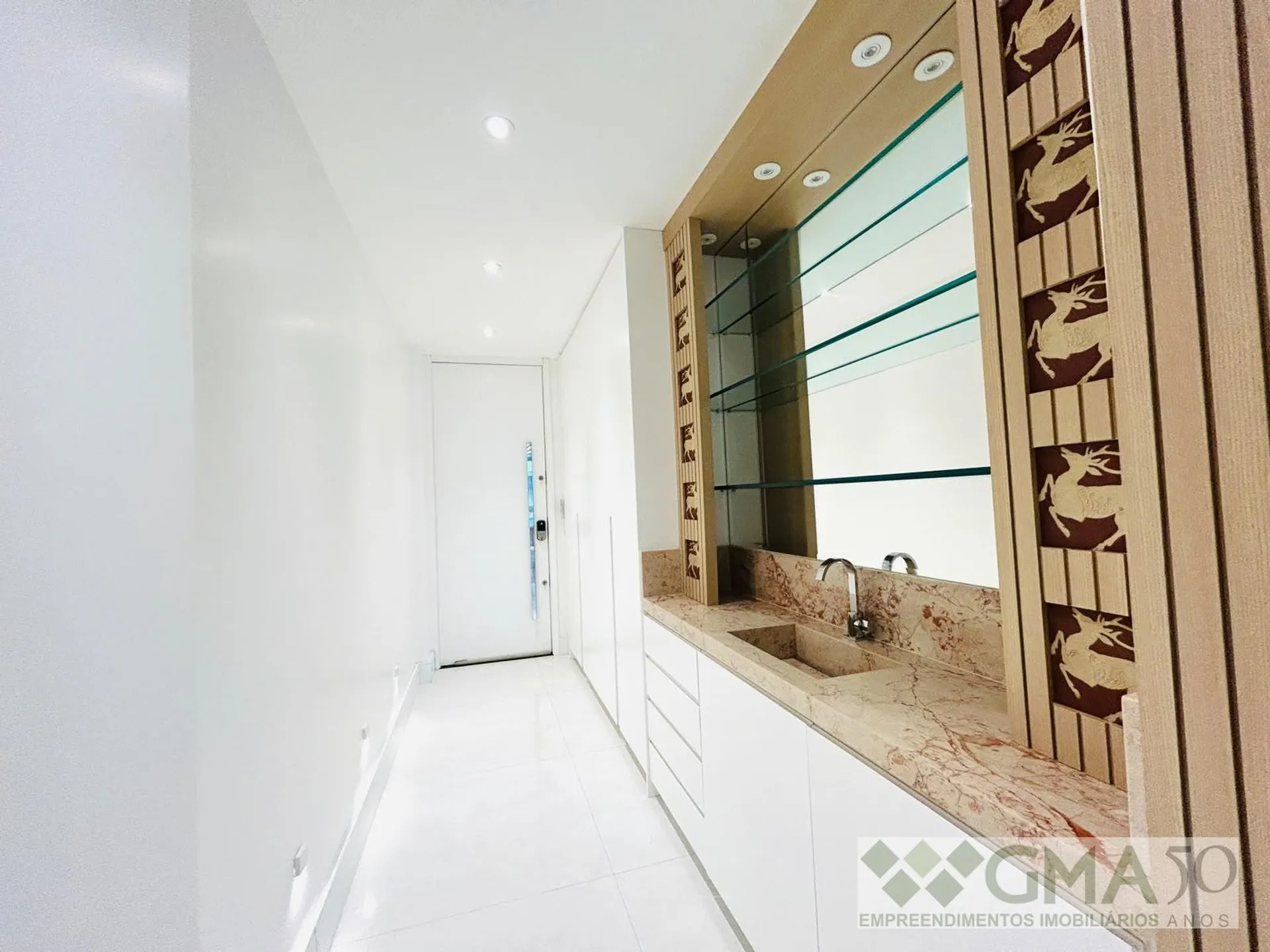 Washing machine in a 3-bedroom apartment, 130 m² — photo 18