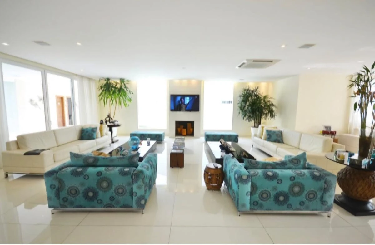 Будинок у кондомініумі з 5 спальнями та 1300 м² — photo 3