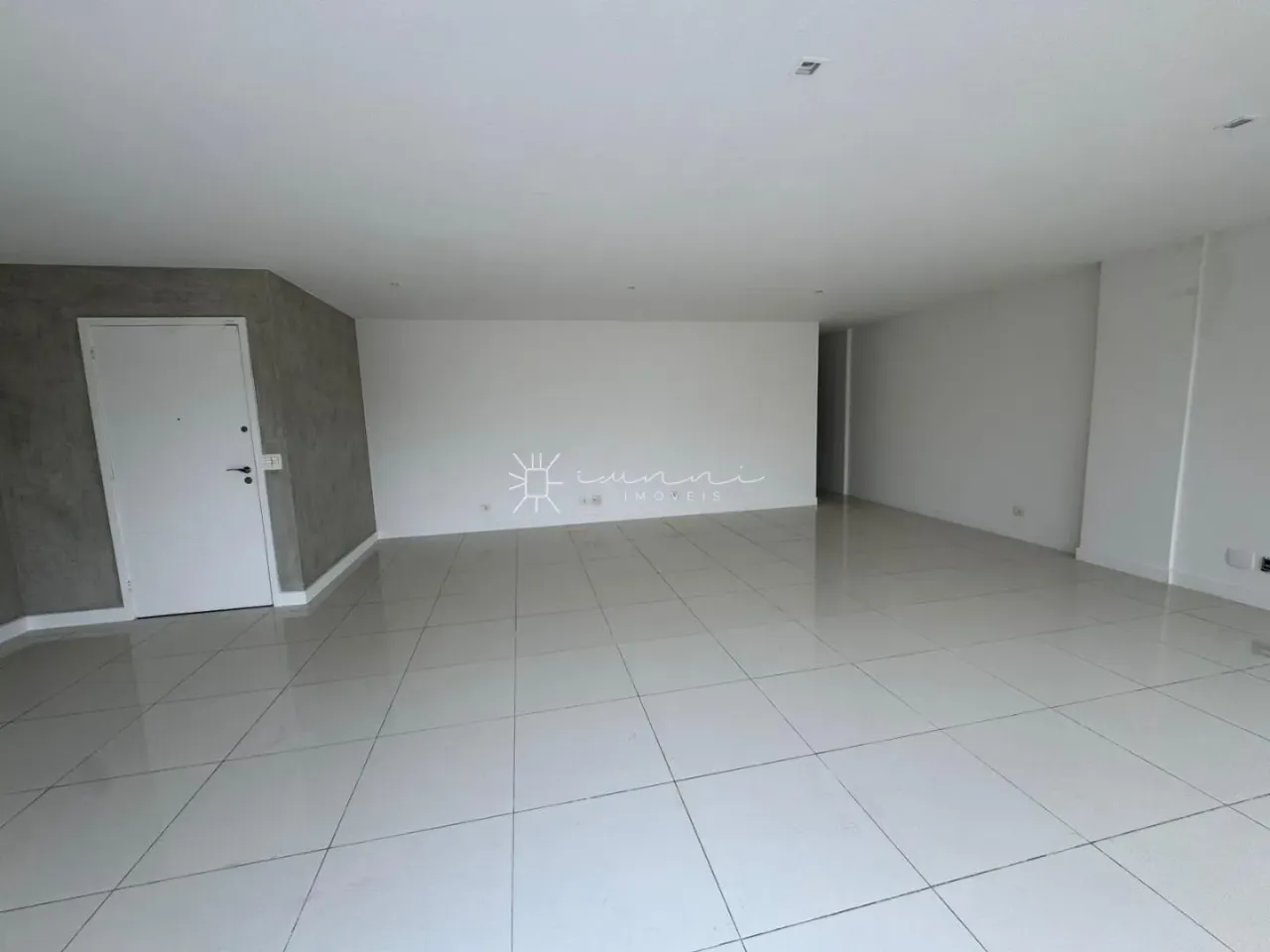 Apartamento com 4 quartos e 5 banheiros com terraço — photo 17