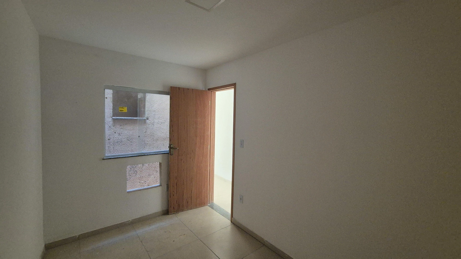2-bedroom apartment with 1 bathroom and parking — photo 30