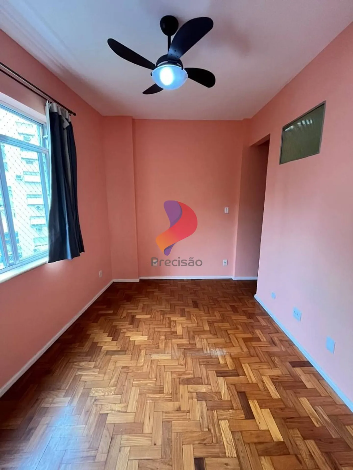 Apartment, 32 m², with wood or laminate floors — photo 10