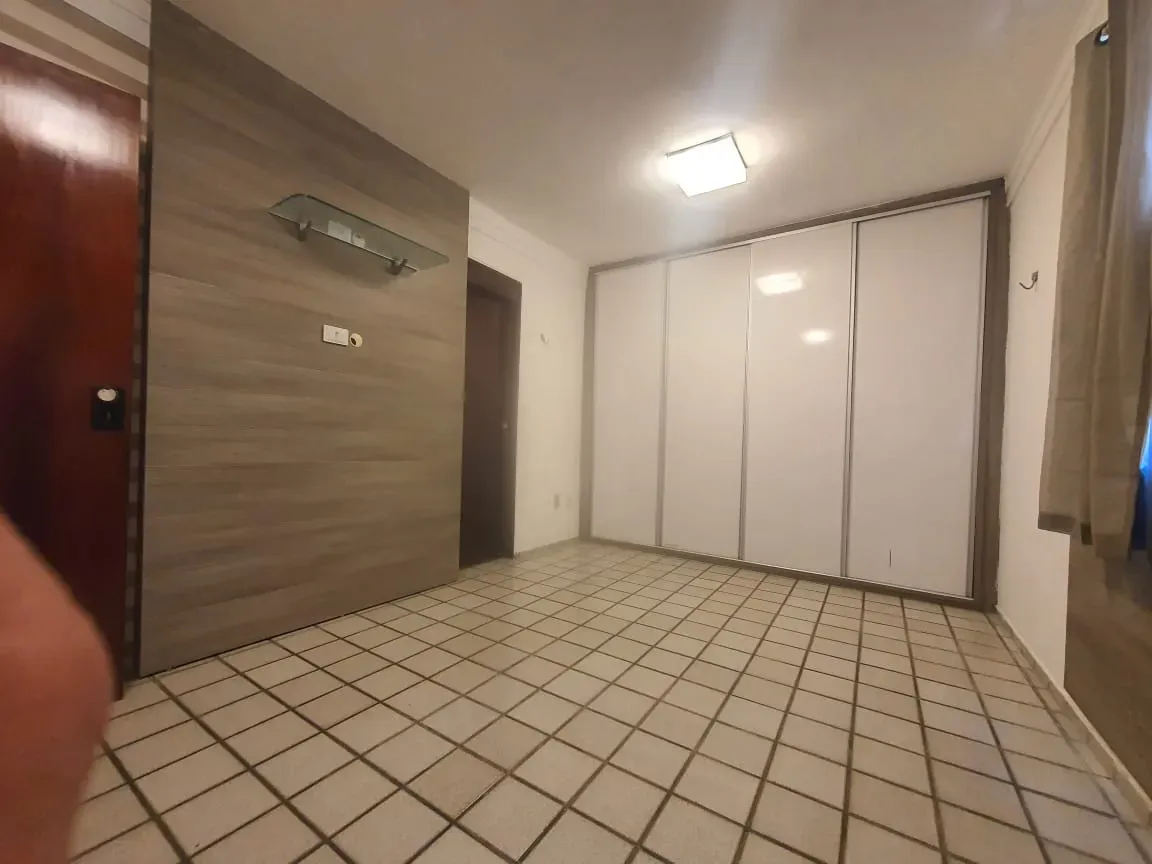 Квартира з 4 спальнями та 3 люкс-ванними, 160 м² — photo 19