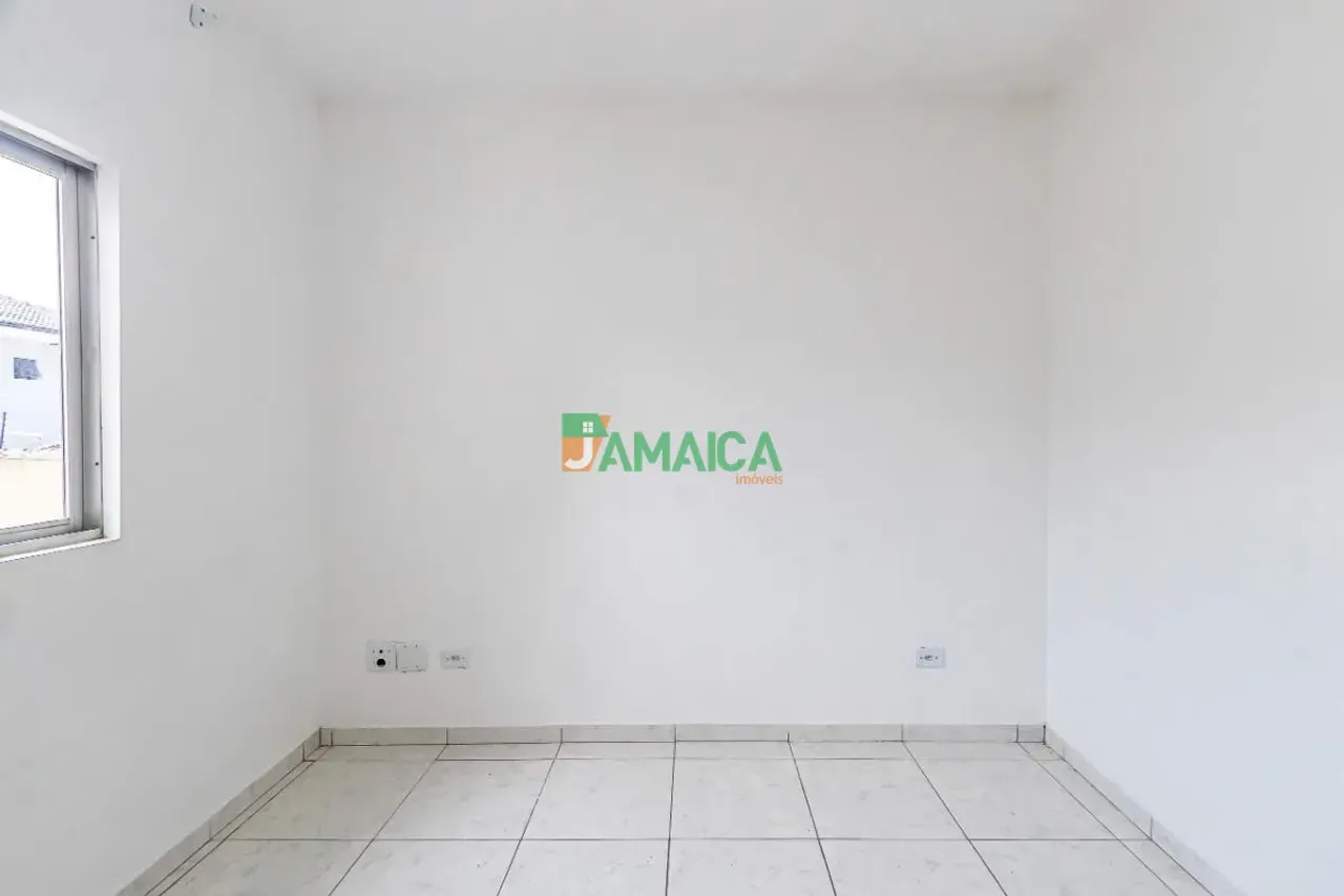 Unfurnished 101 m² house with 3 bedrooms and 3 parking — photo 16