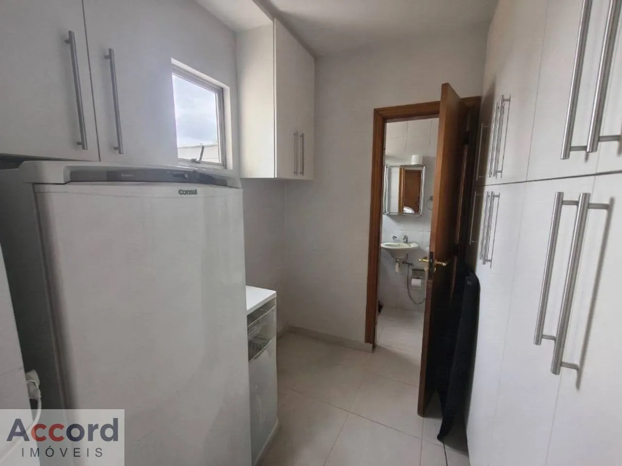 3-bedroom apartment with a washing machine in Curitiba — photo 17
