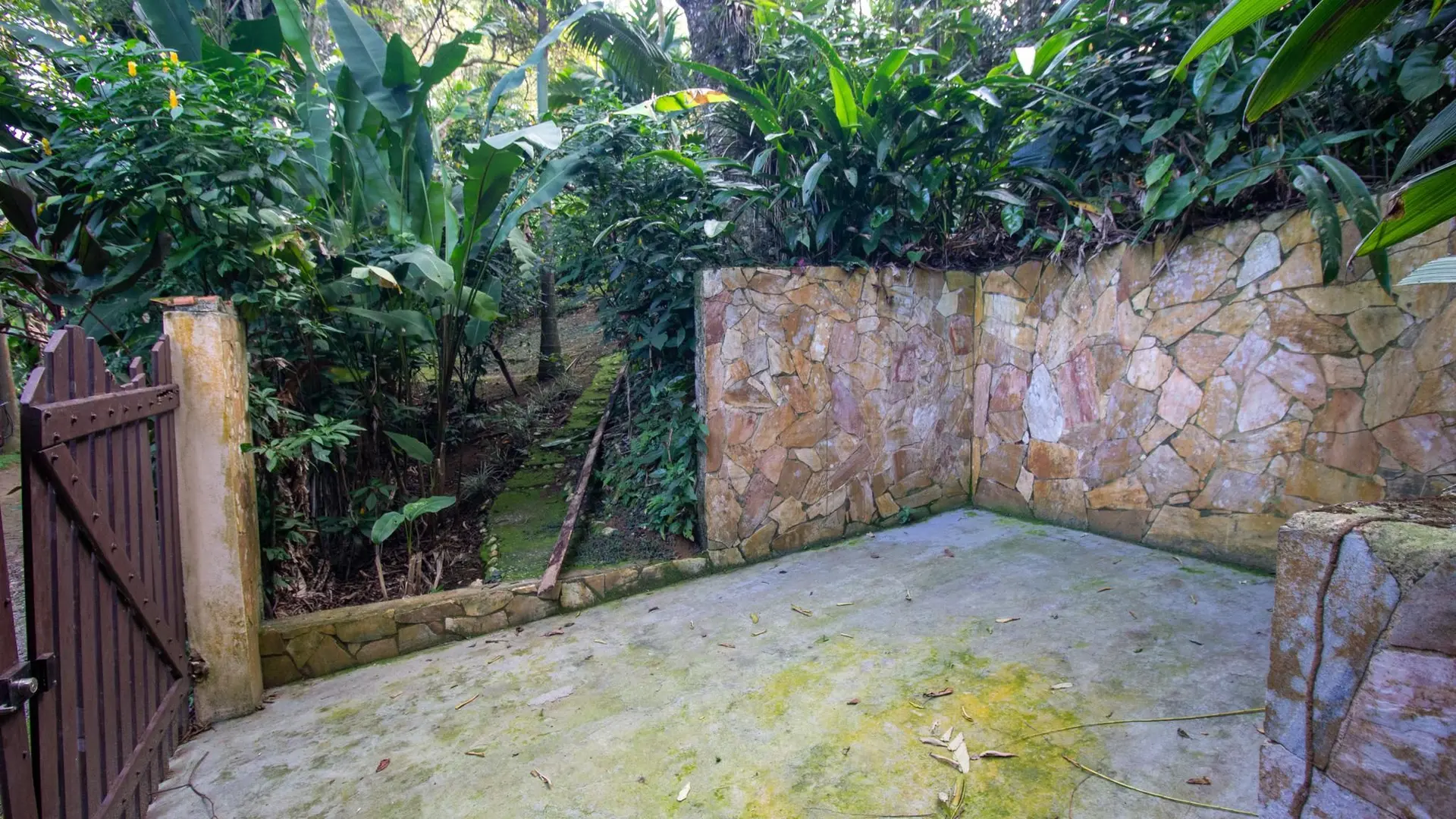 Casa com 4 quartos e 4 banheiros, com 3 vagas — photo 52