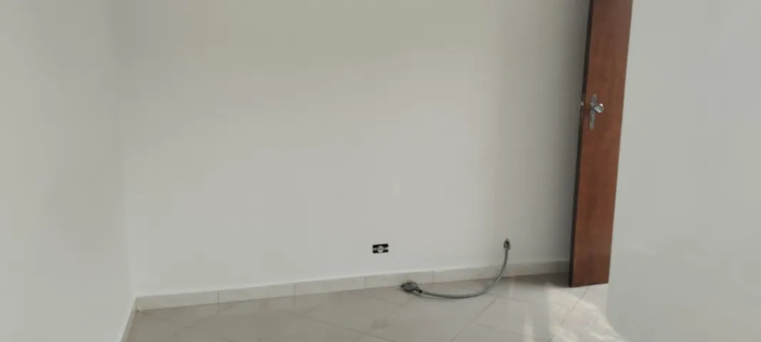 Furnished commercial house with 3 bedrooms and 3 bathrooms — photo 9