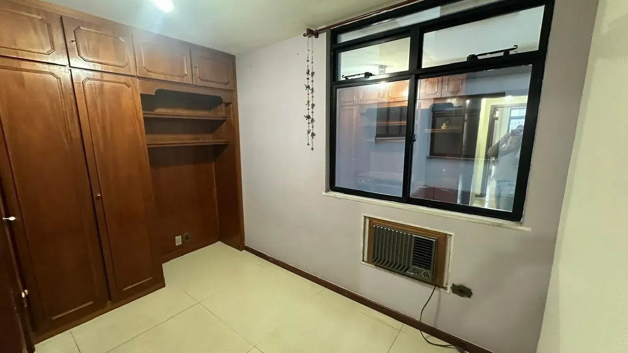 4-bedroom apartment with glassed-in balcony — photo 39