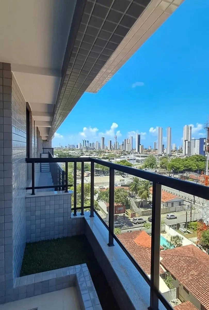 3-bedroom apartment with floor-to-ceiling windows — photo 5