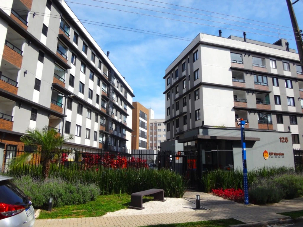 Apartment, 48 m², with a glass-enclosed balcony — photo 24