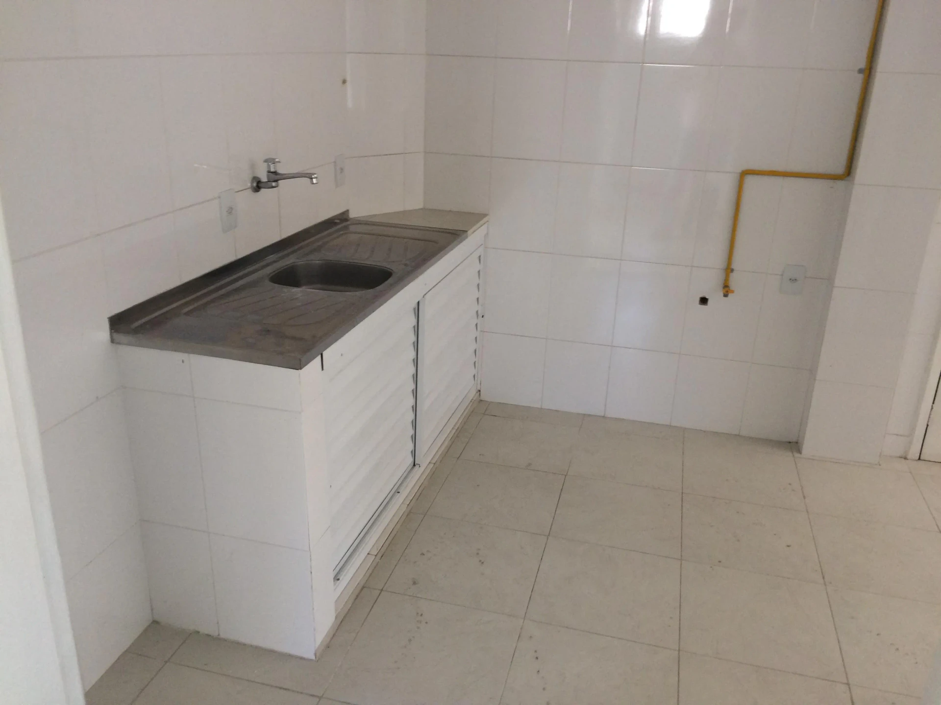 60 m² apartment with 2 bedrooms and 2 bathrooms — photo 2