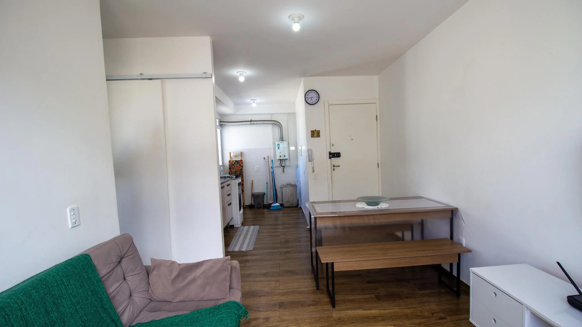 Apartamento mobiliado com 2 quartos e cozinha integrada a gás — photo 17