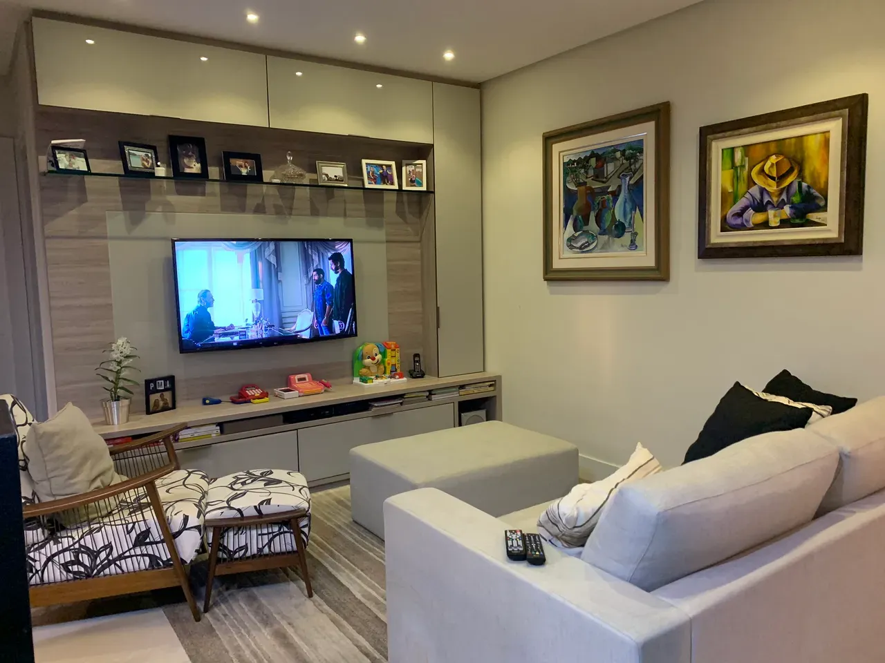 Furnished apartment with private garden and 2 suites