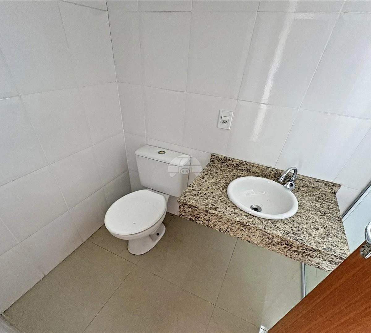 Casa de 178 m² com banheira e varanda envidraçada — photo 19