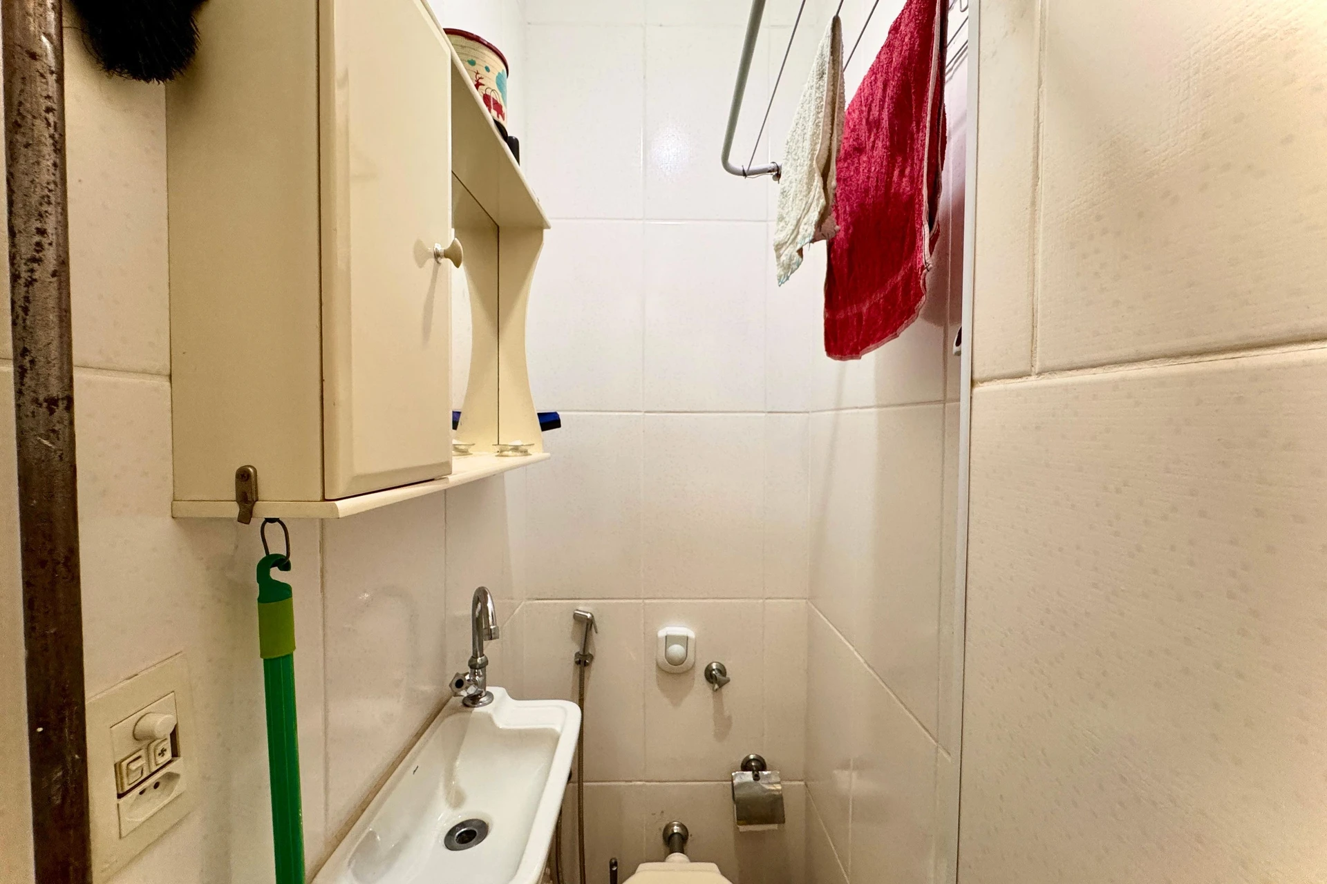Furnished 3-bedroom apartment with pets allowed — photo 18
